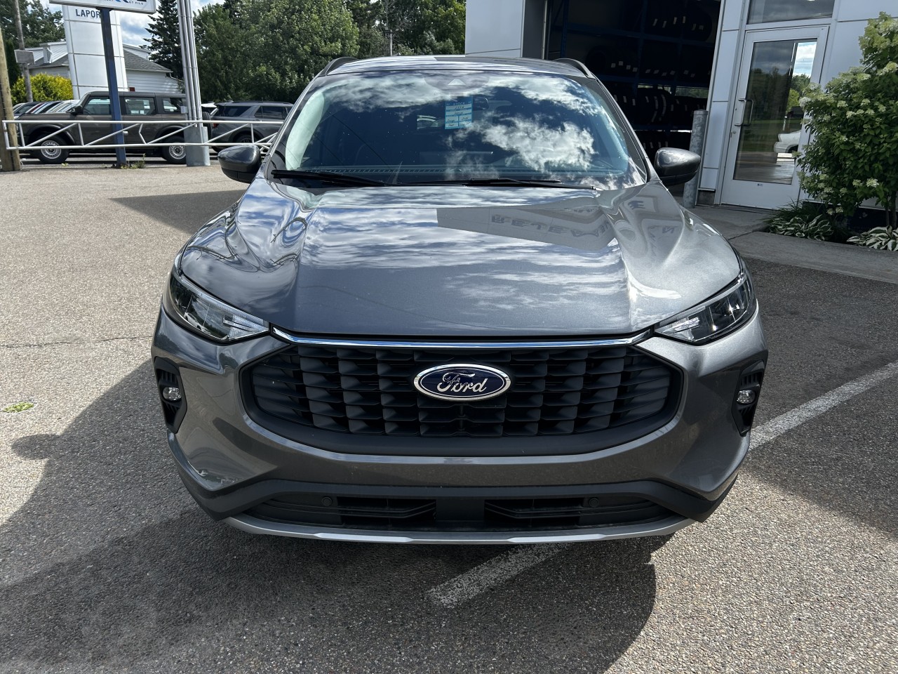 2025 Ford Escape - Image 2