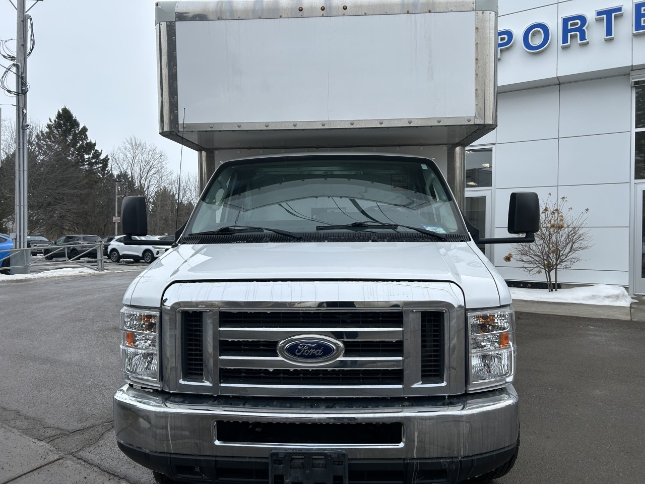 2018 Ford Série E tronqué - Image 10