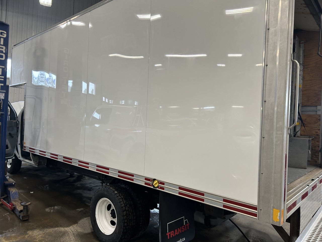 2018 Ford Série E tronqué - Image 23