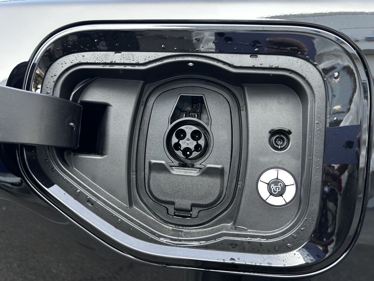 2025 Ford F-150 Lightning - Image 7