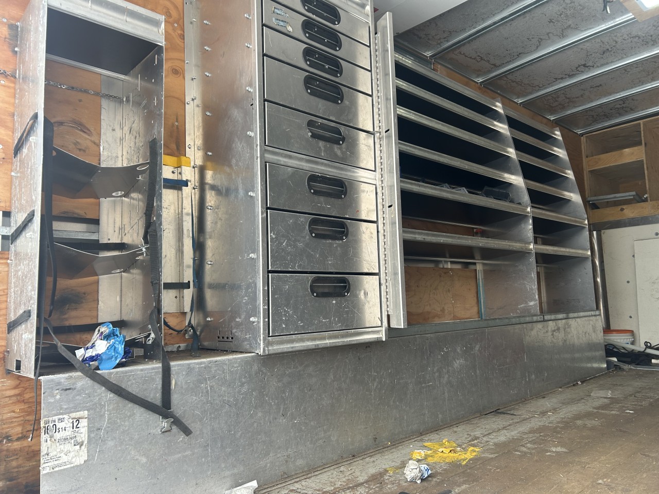 2017 Ford Econoline Commercial - Image 10