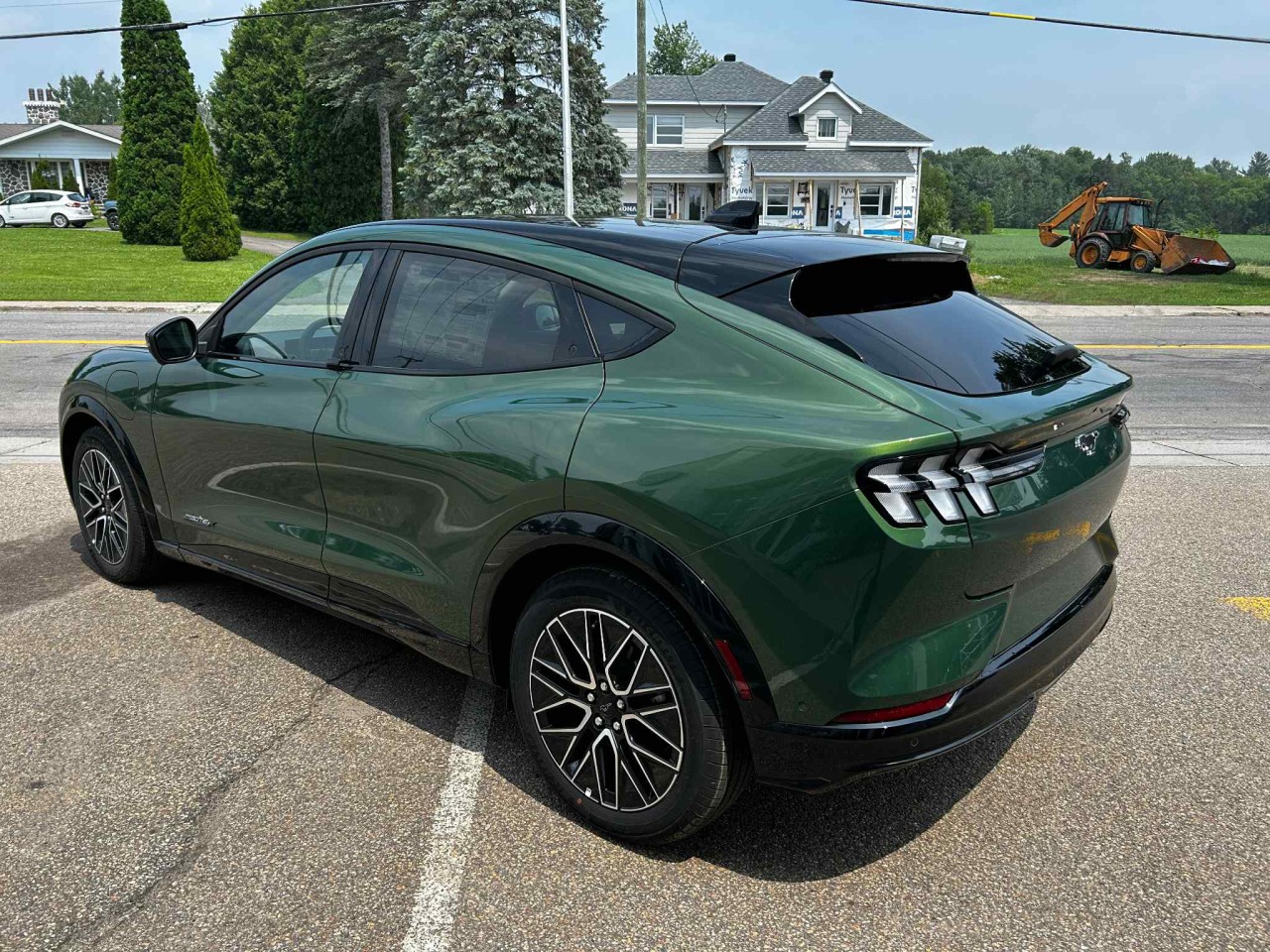 2024 Ford Mustang Mach-E - Image 4