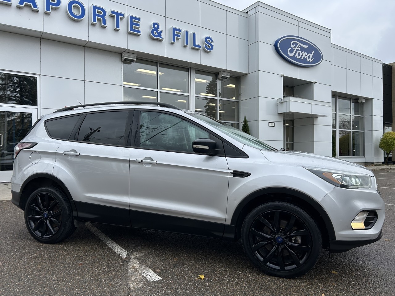 2017 Ford Escape - Image 3