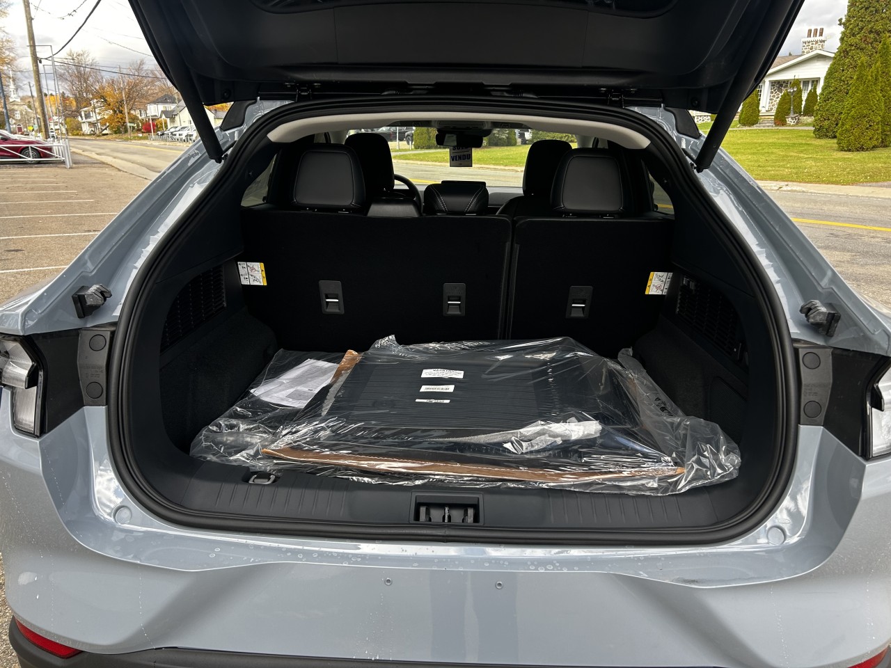 2025 Ford Mustang Mach-E - Image 5