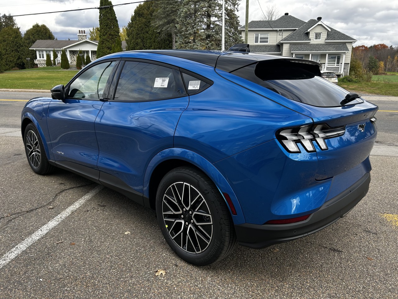 2025 Ford Mustang Mach-E - Image 4