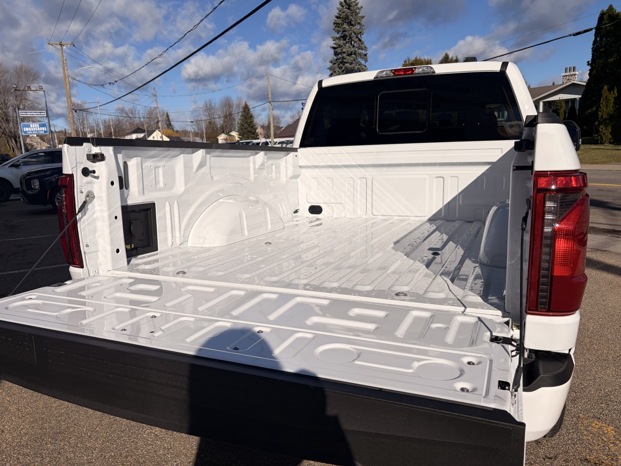 2025 Ford F-150 - Image 7