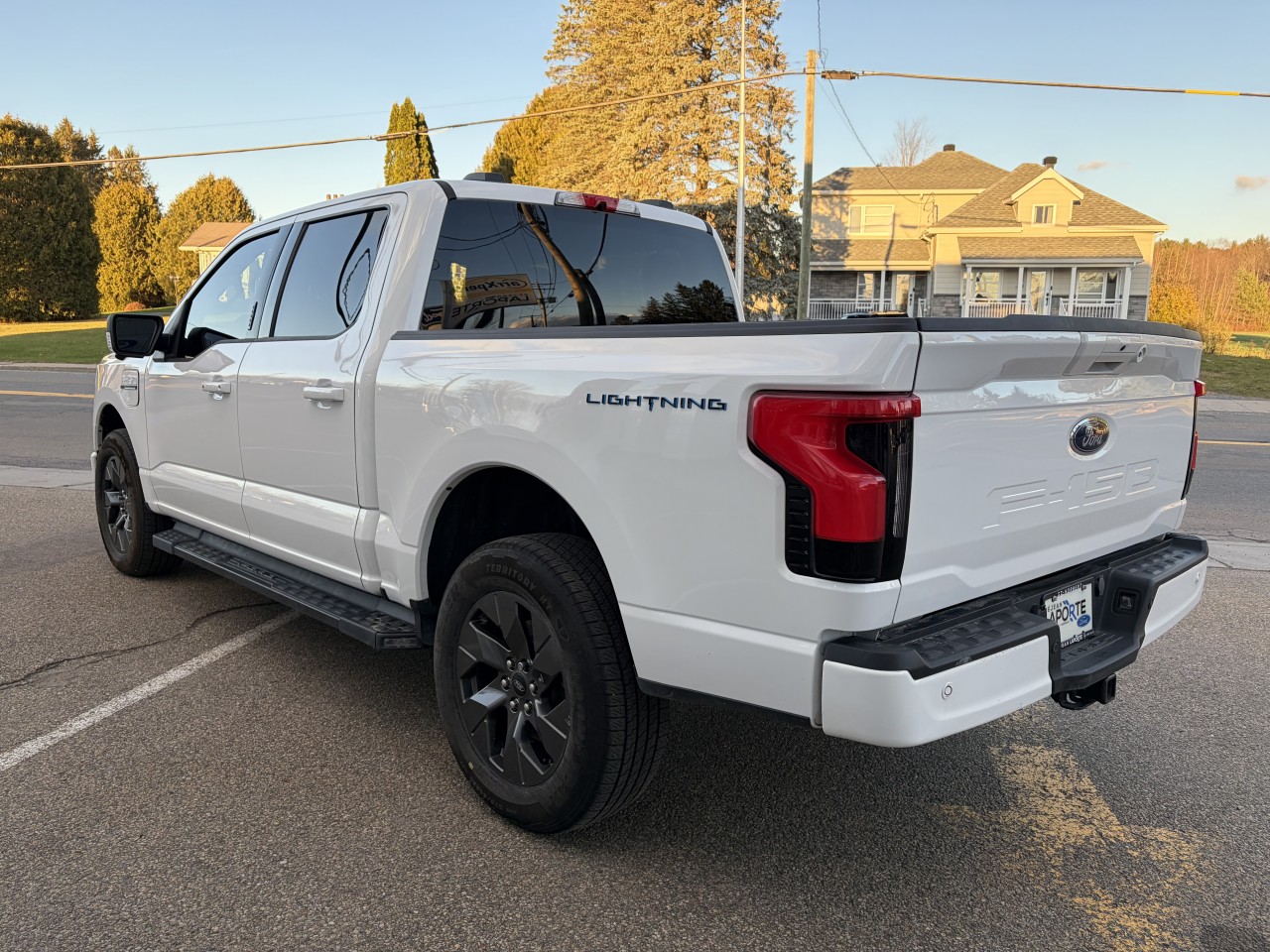 2023 Ford F-150 Lightning - Image 5