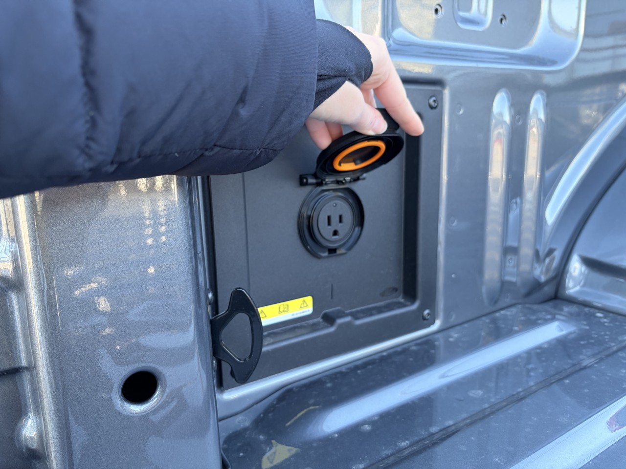 2025 Ford F-150 - Image 9