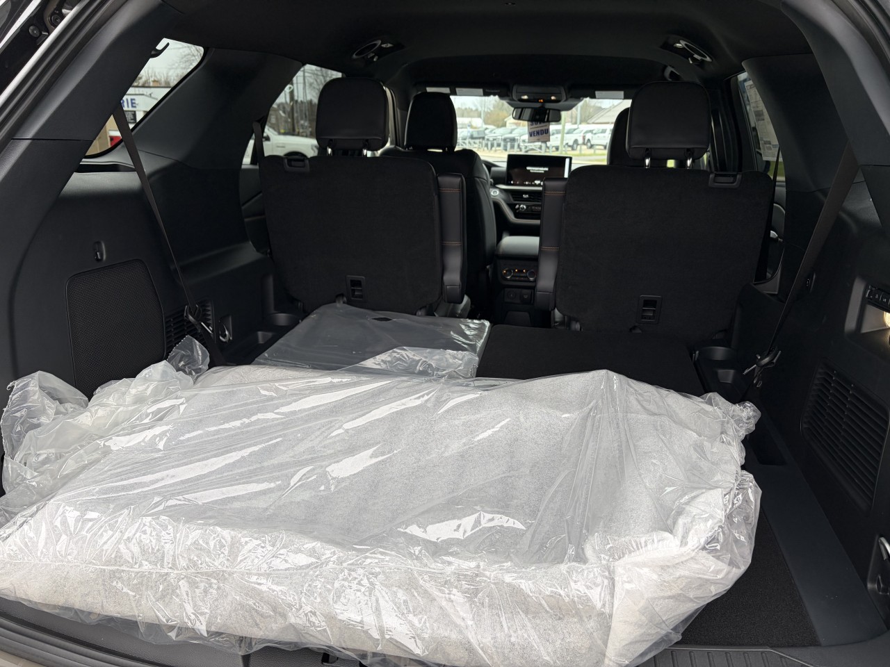 2026 Ford Explorer - Image 8