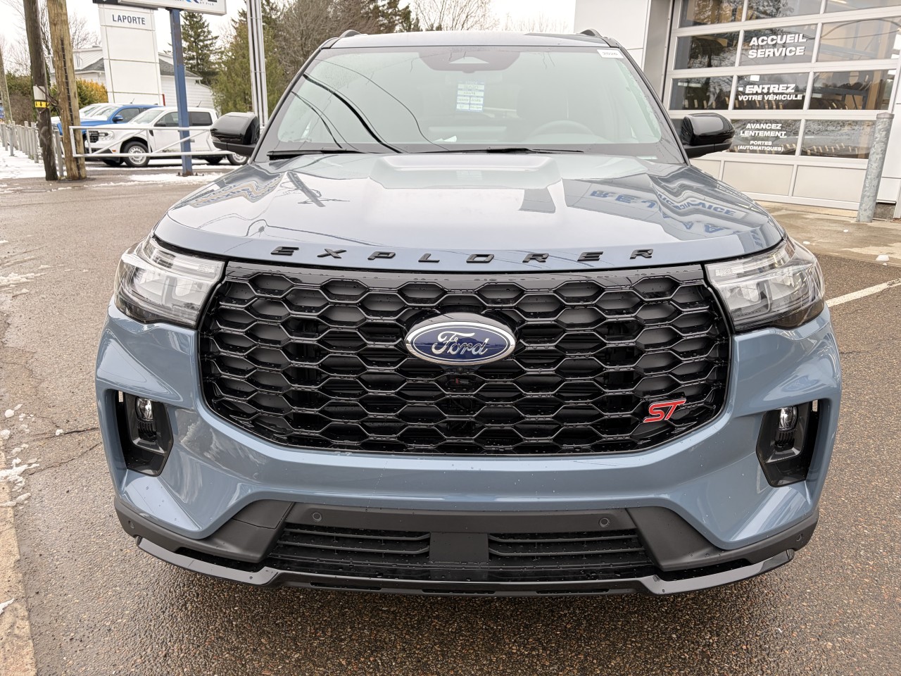 2026 Ford Explorer - Image 2