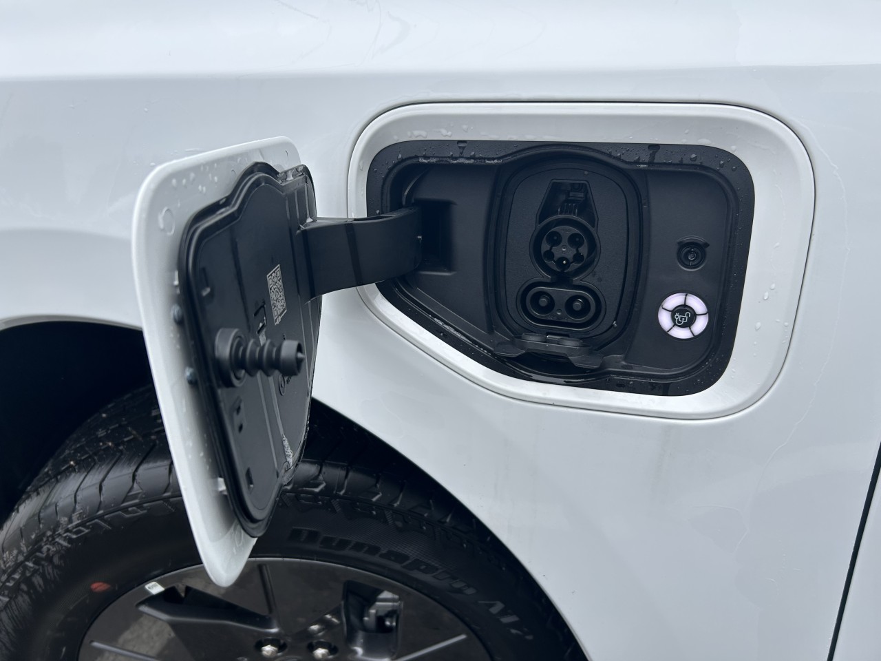 2024 Ford F-150 Lightning - Image 18