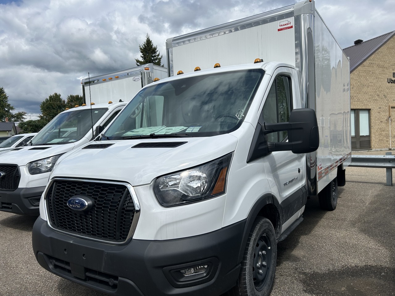 2024 Ford Transit - Image 2