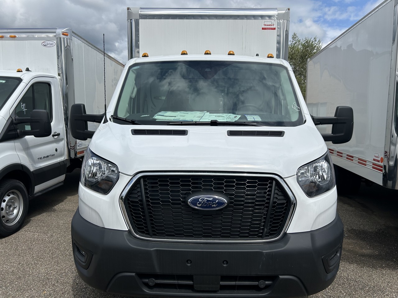 2024 Ford Transit - Image 9