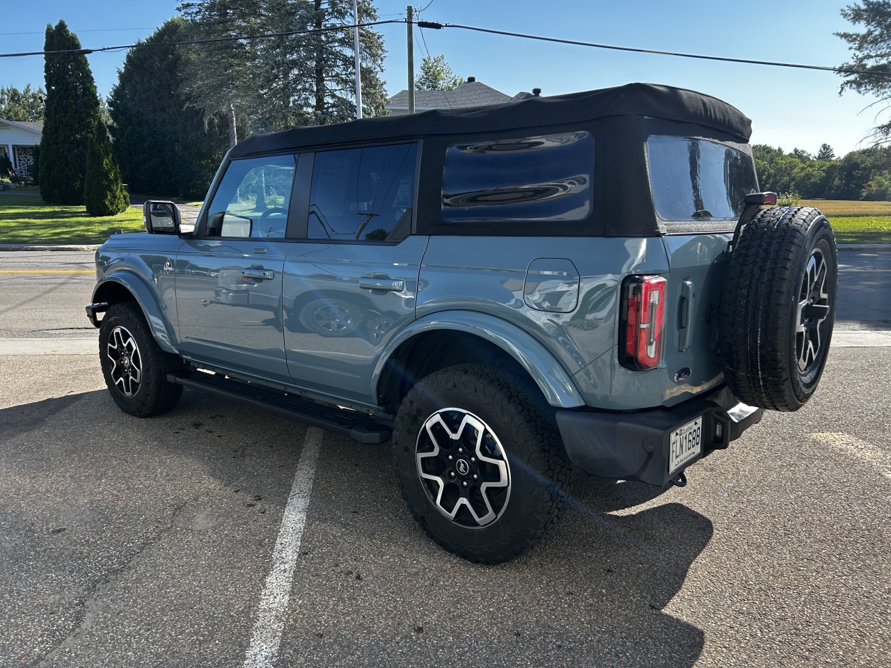 2022 Ford Bronco - Image 4