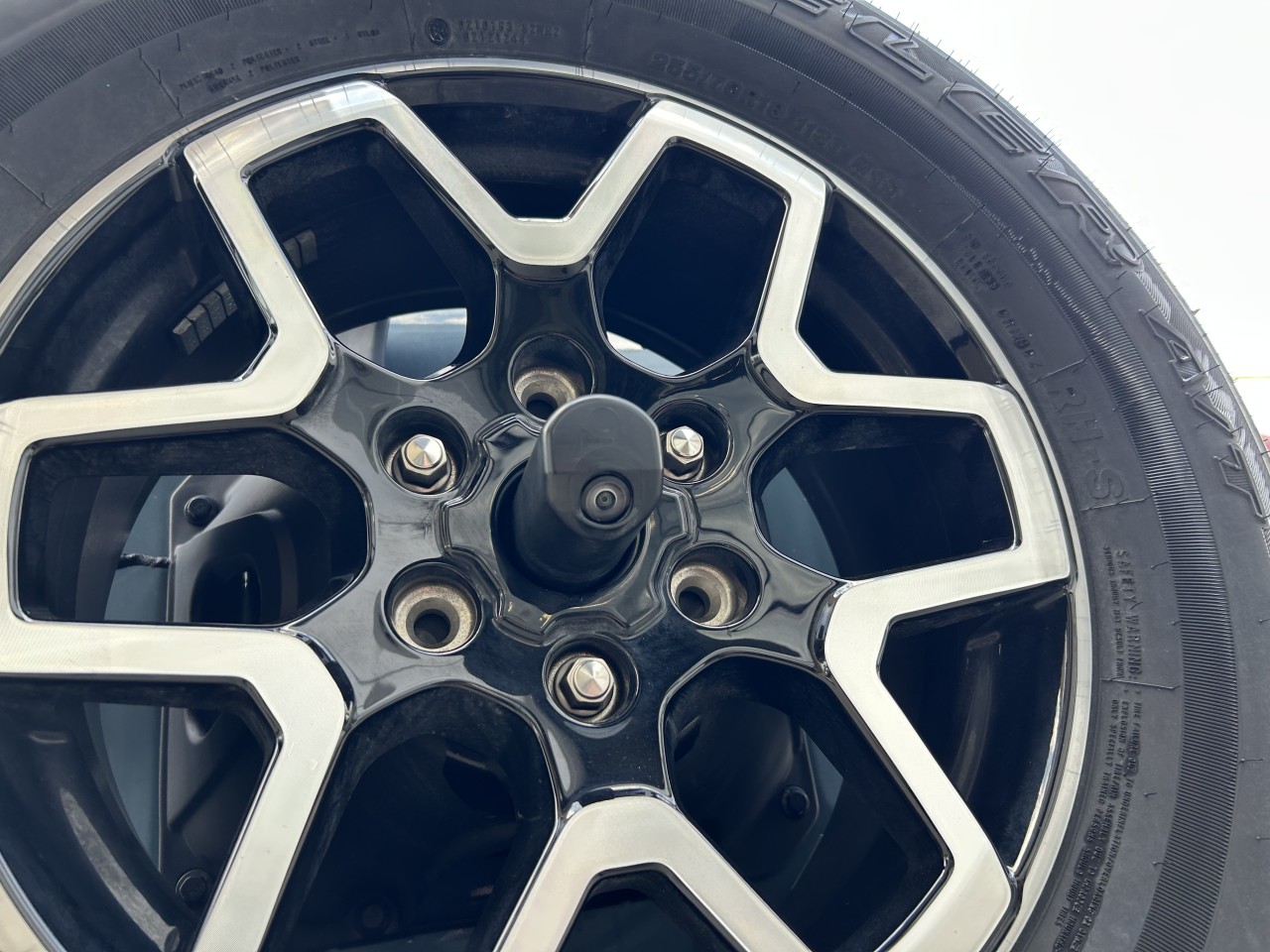 2022 Ford Bronco - Image 6