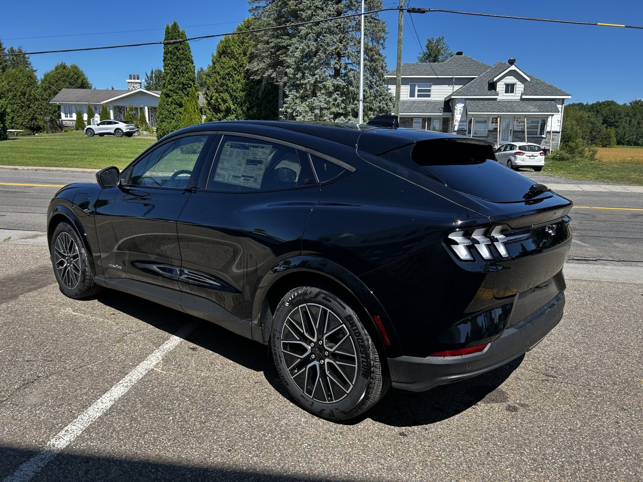 2025 Ford Mustang Mach-E - Image 4