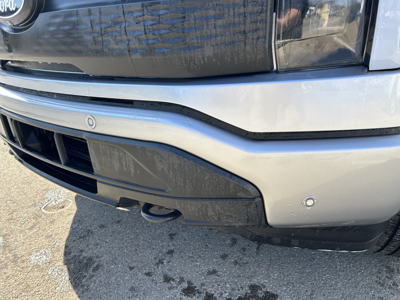 2025 Ford F-150 Lightning - Image 16