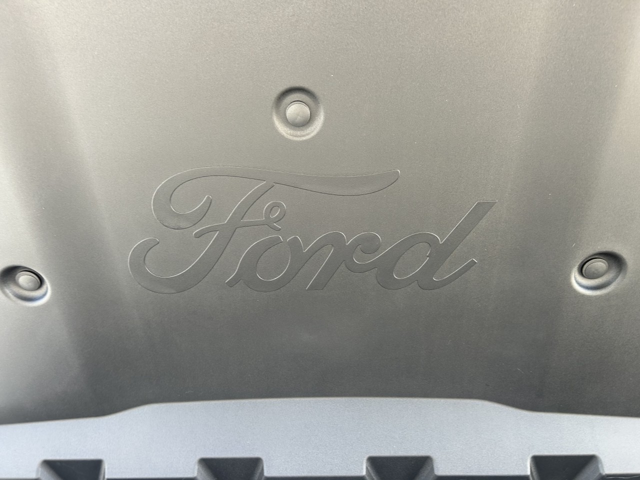 2025 Ford F-150 Lightning - Image 25