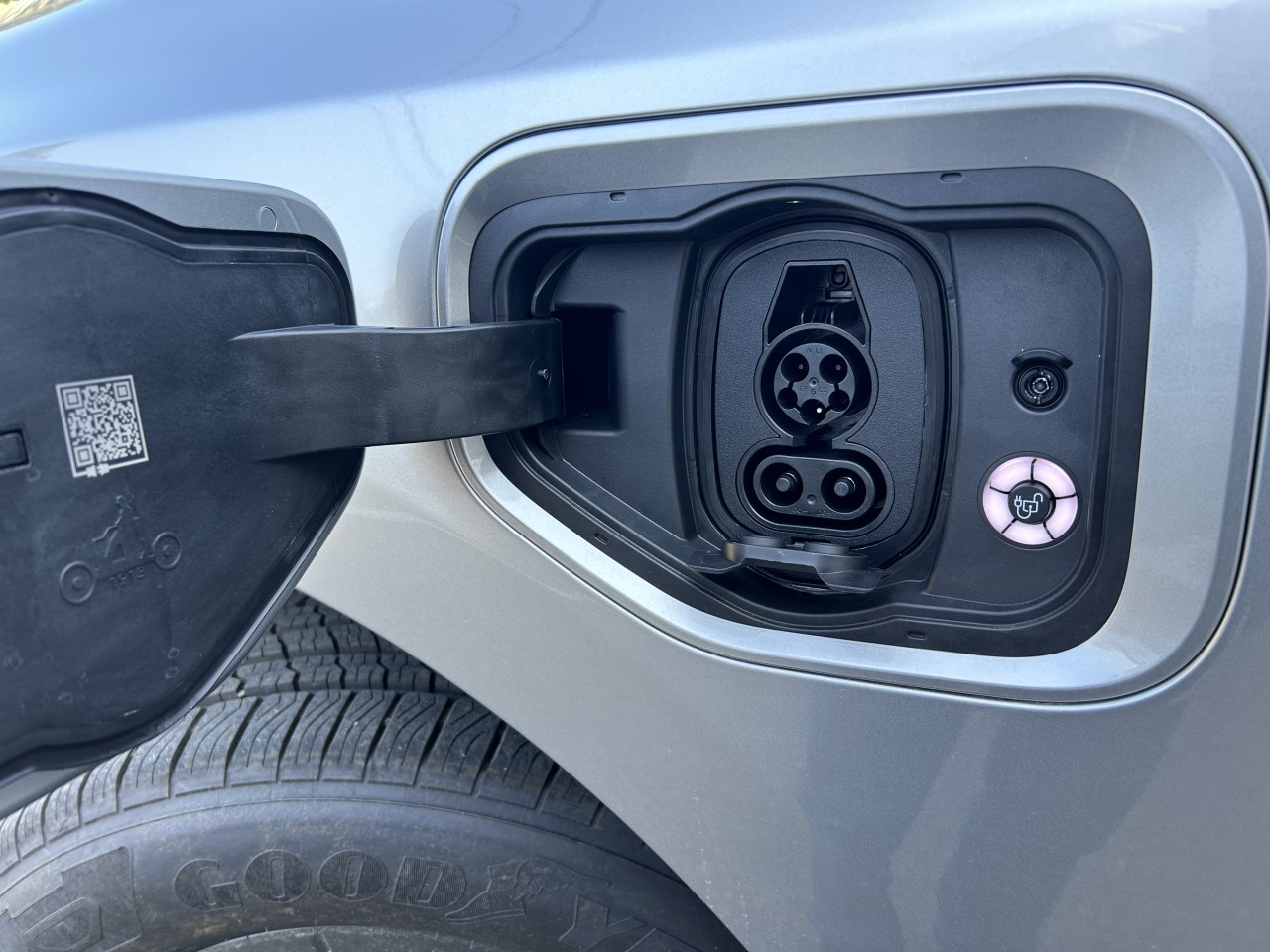 2024 Ford F-150 Lightning - Image 3