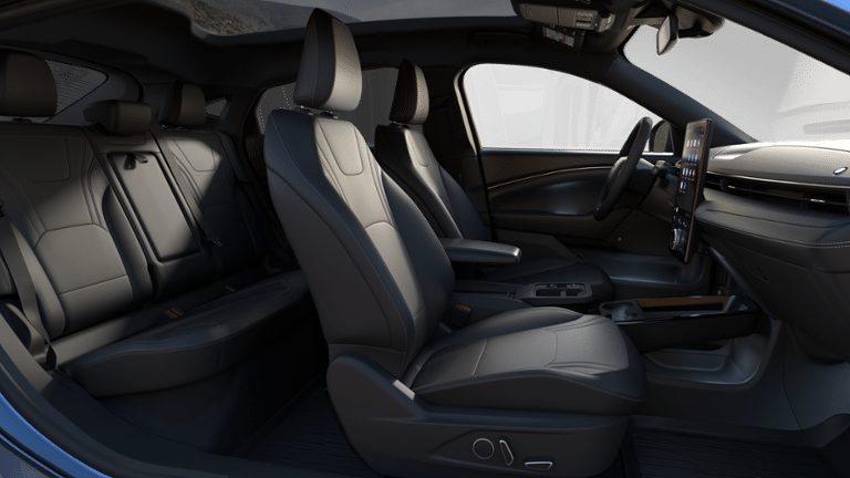 2025 Ford MUSTANG MACH-E - Image 6