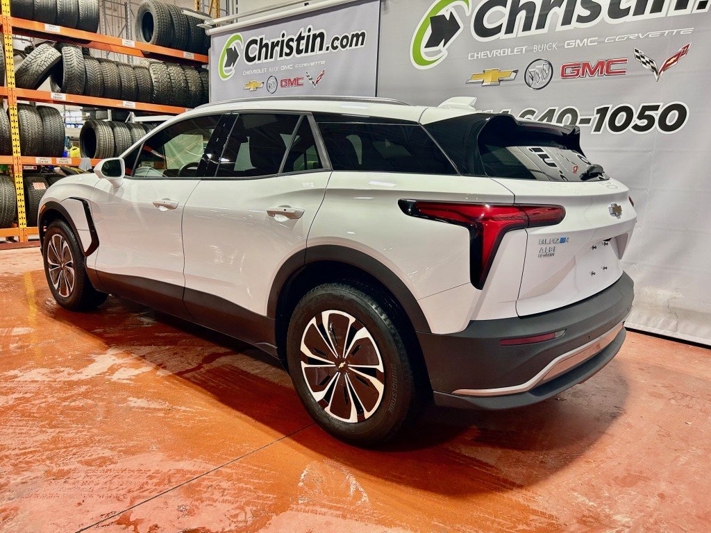 2024 Chevrolet BLAZER - Image 5