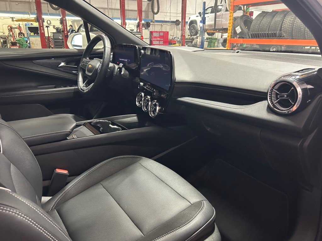 2024 Chevrolet BLAZER - Image 14