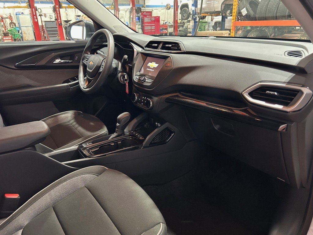 2023 Chevrolet TrailBlazer - Image 13