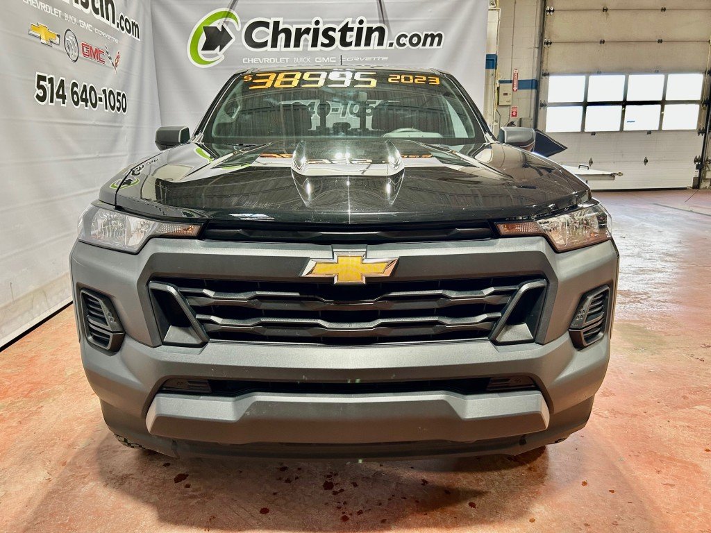 2023 Chevrolet Colorado - Image 2