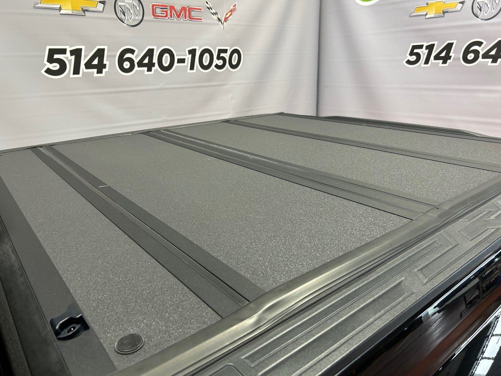 2023 Chevrolet Colorado - Image 11