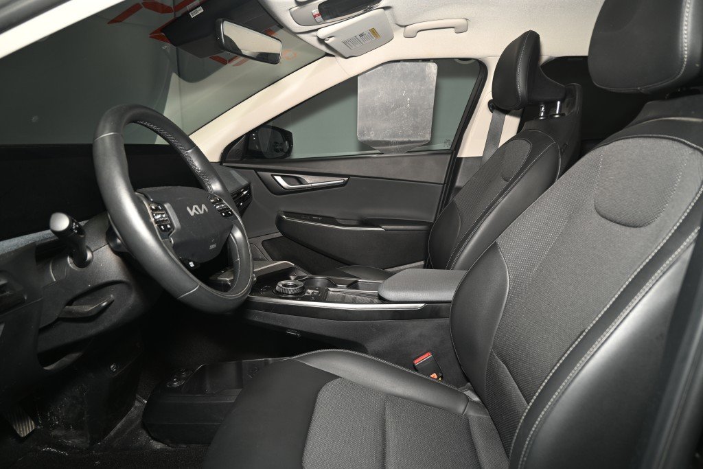 2024 Kia EV6 - Image 5