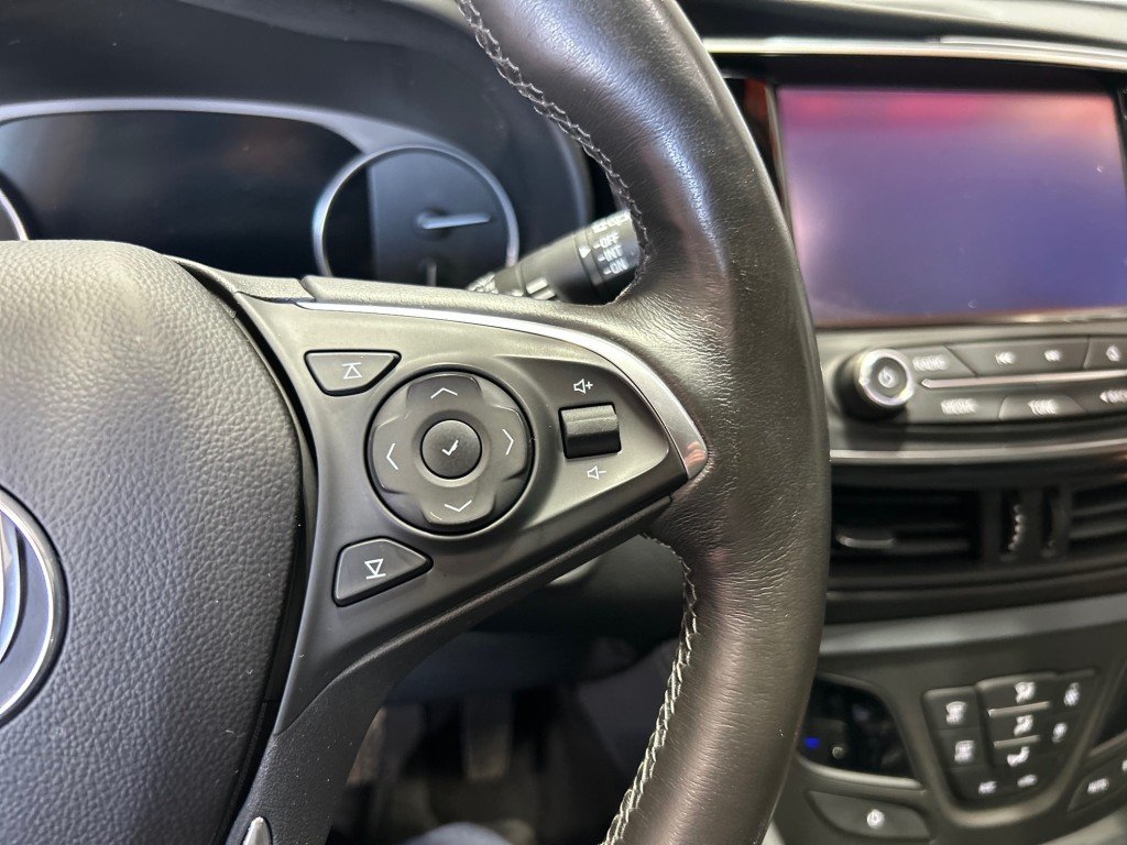 2019 Buick ENVISION - Image 12