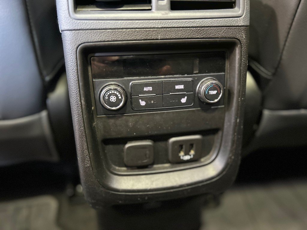 2019 Buick ENVISION - Image 16