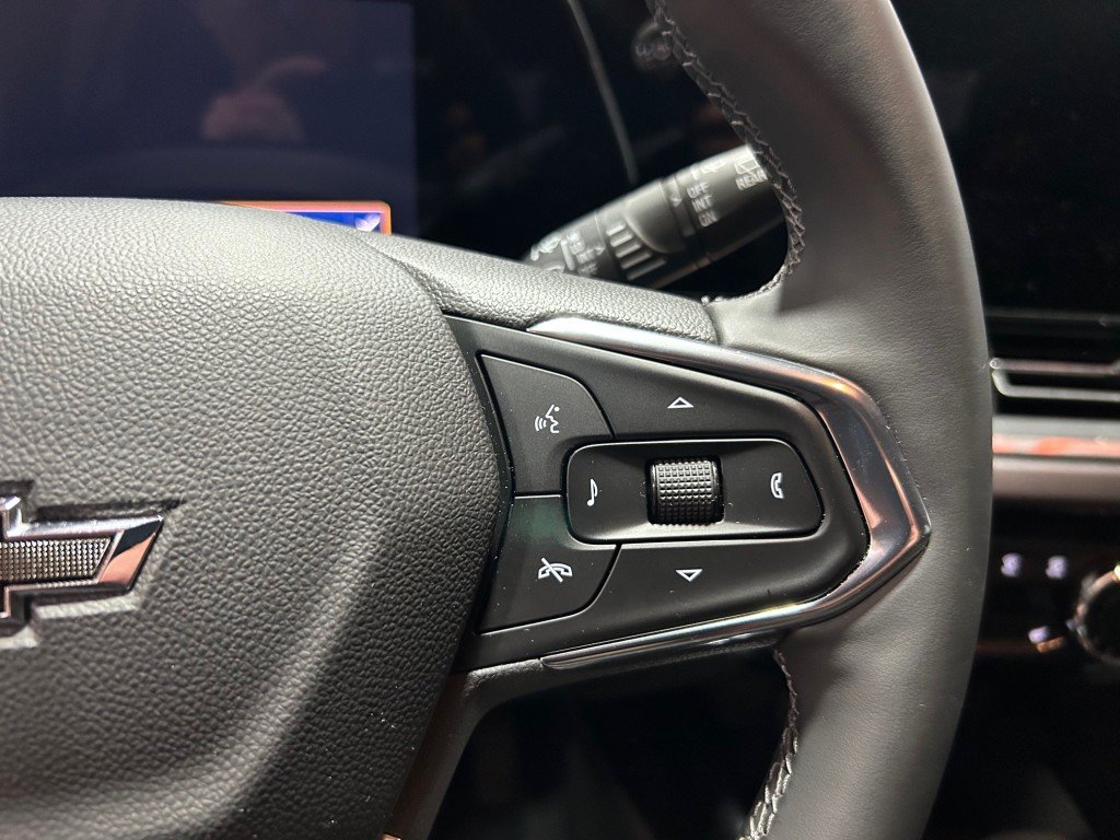 2025 Chevrolet TRAX - Image 14