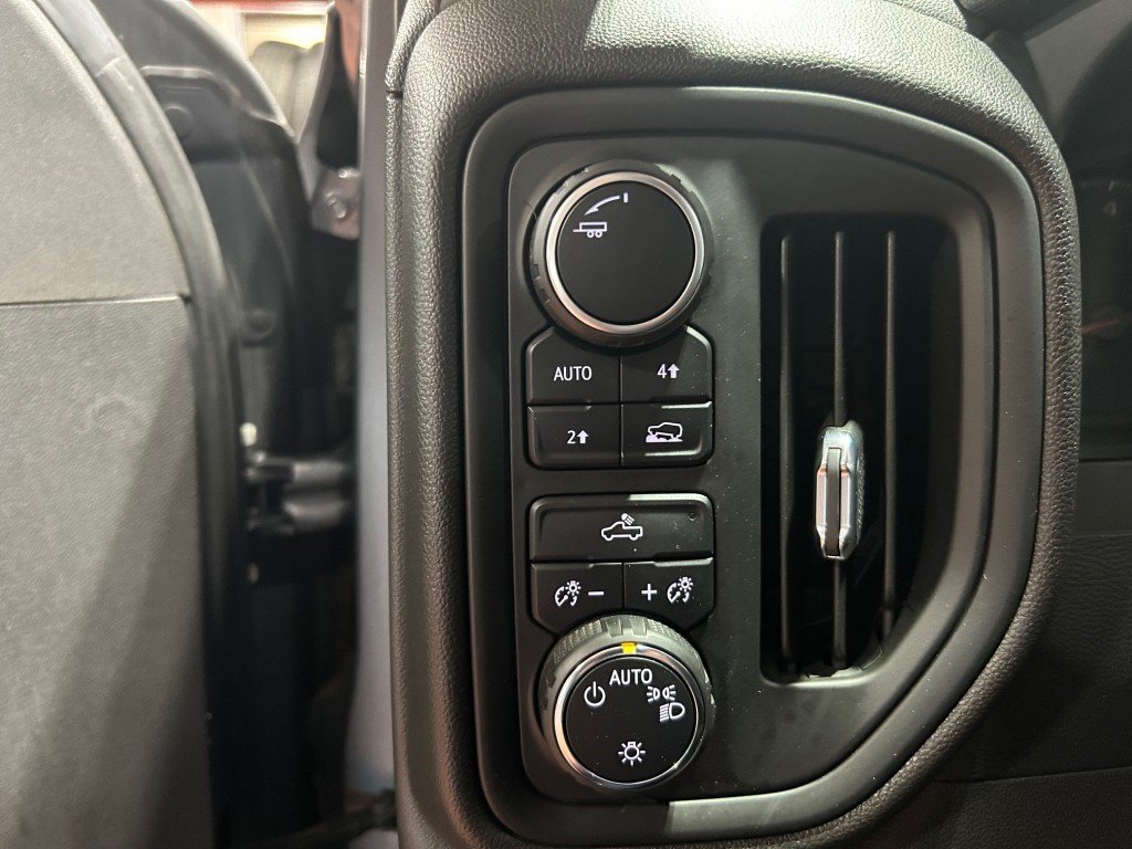 2022 Chevrolet Silverado 1500 - Image 7