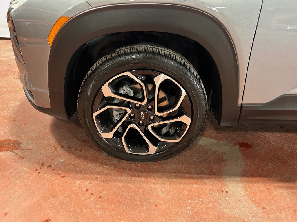2023 Chevrolet TrailBlazer - Image 3