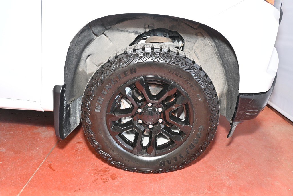 2024 Chevrolet Silverado 1500 - Image 14