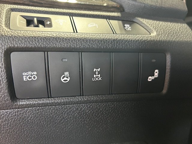 2015 Hyundai Santa Fe - Image 15