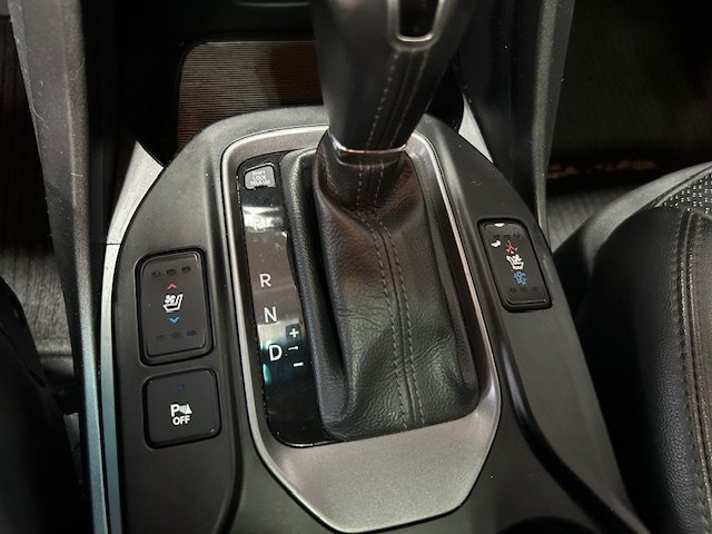 2015 Hyundai Santa Fe - Image 18