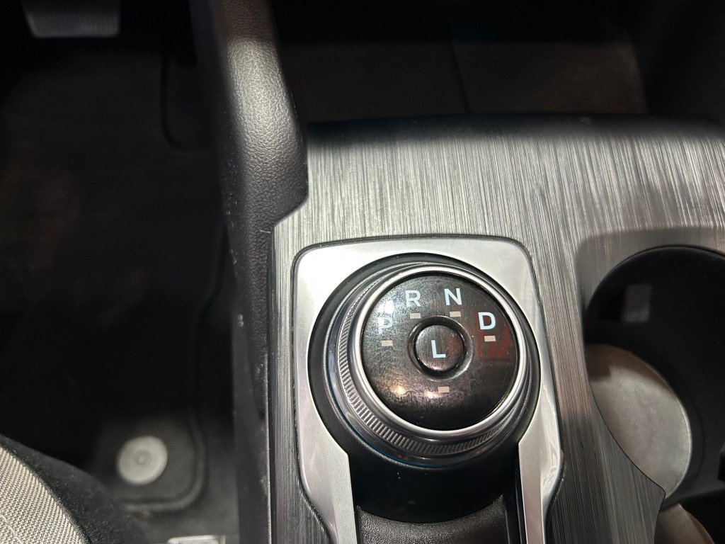 2022 Ford Escape - Image 9