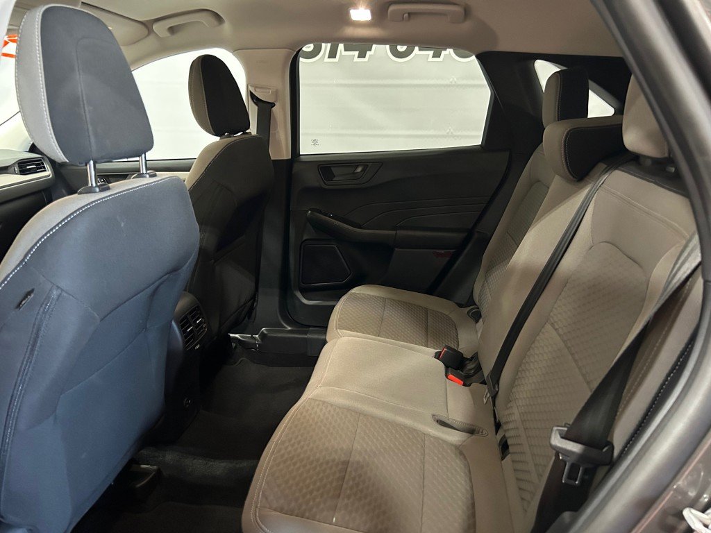 2022 Ford Escape - Image 10