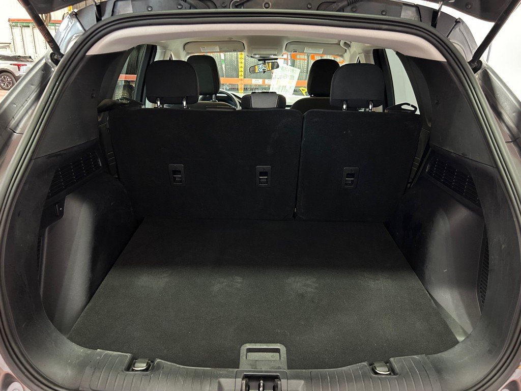 2022 Ford Escape - Image 11