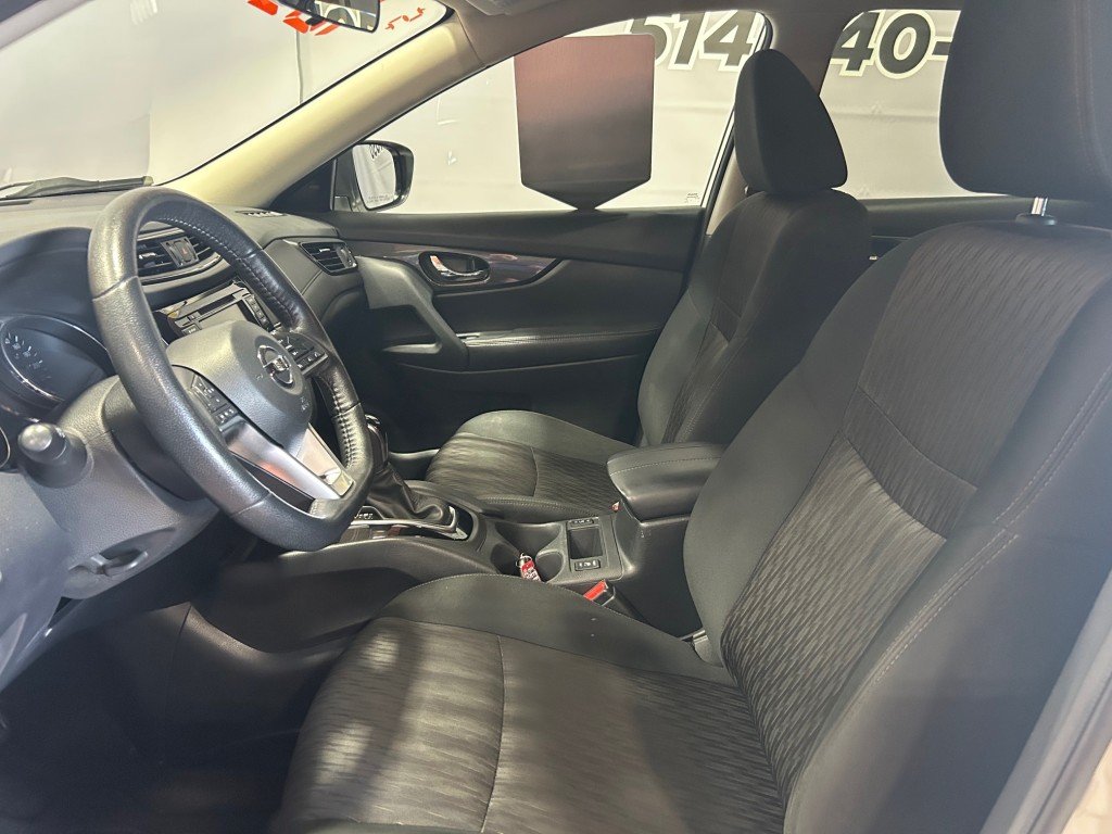 2020 Nissan ROGUE - Image 10