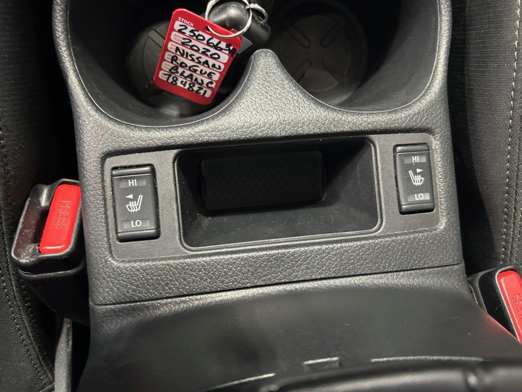 2020 Nissan ROGUE - Image 14