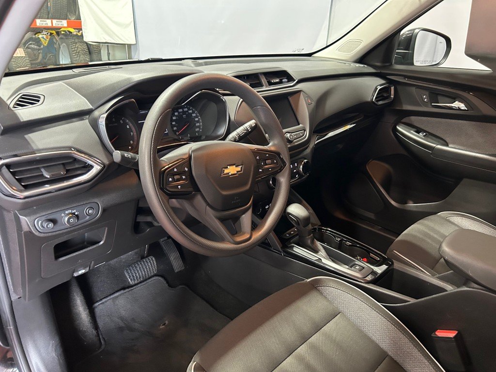 2021 Chevrolet TrailBlazer - Image 5