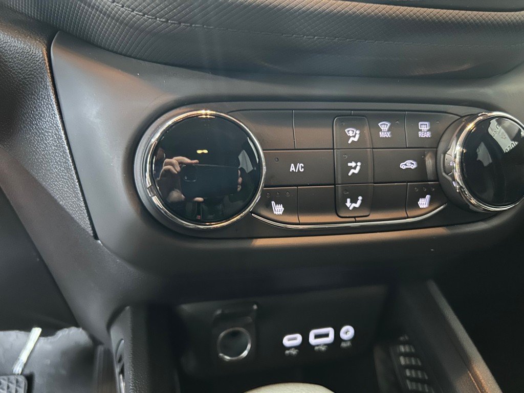 2021 Chevrolet TrailBlazer - Image 10