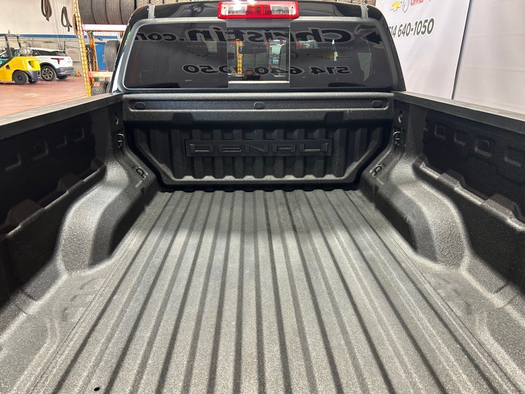 2023 GMC CANYON - Image 2