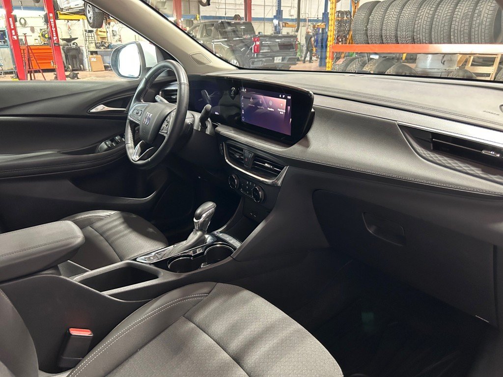 2024 Buick ENCORE GX - Image 14