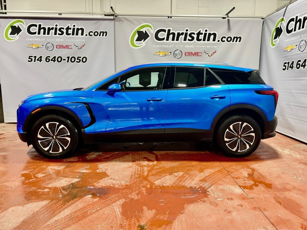 2025 Chevrolet BLAZER - Image 4