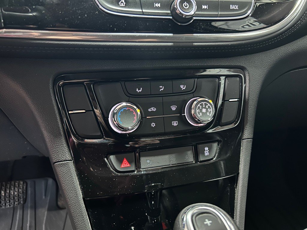 2020 Buick ENCORE - Image 12
