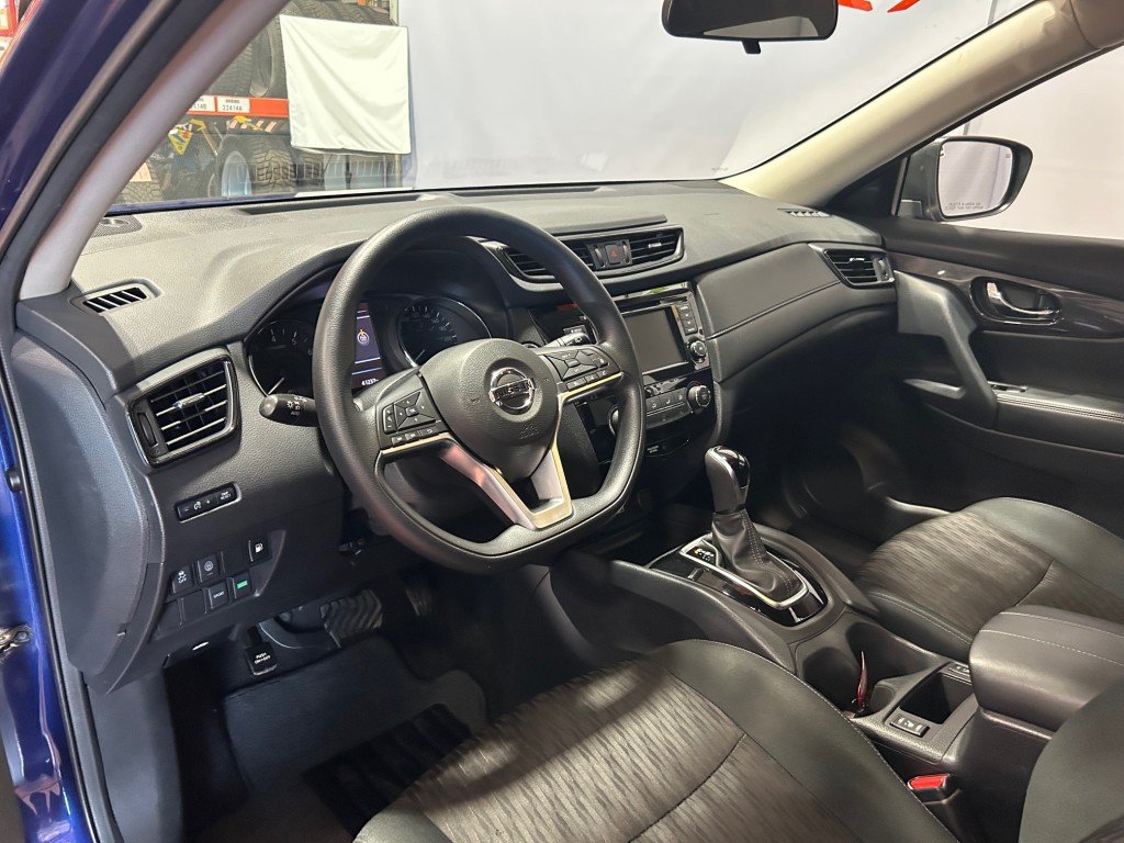 2019 Nissan Rogue - Image 10